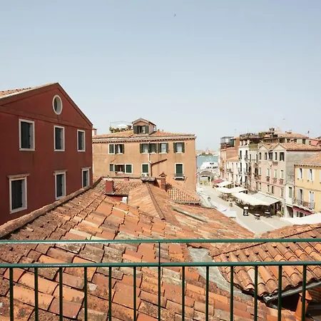 Acqua - Attico Con Terrazza *