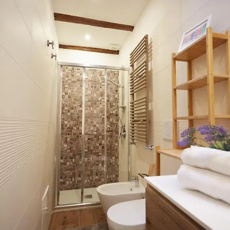 Apartament Acqua - Attico Con Terrazza