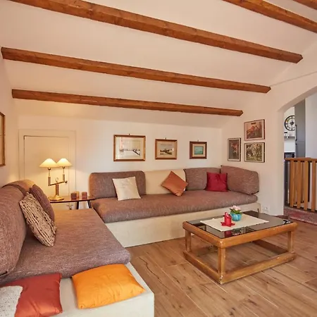 Acqua - Attico Con Terrazza