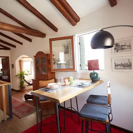 Acqua - Attico Con Terrazza *