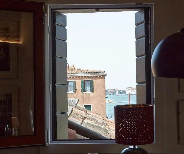 Apartman Acqua - Attico Con Terrazza Velence